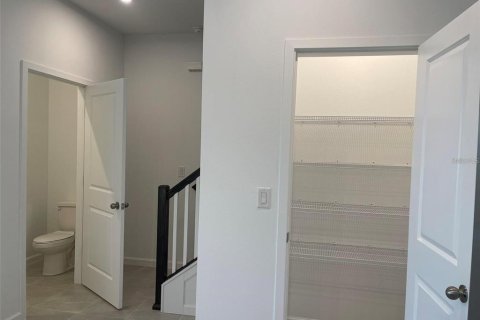 Touwnhouse à louer à Apopka, Floride: 3 chambres, 151.15 m2 № 2113437 - photo 6