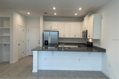 Touwnhouse à louer à Apopka, Floride: 3 chambres, 151.15 m2 № 2113437 - photo 5