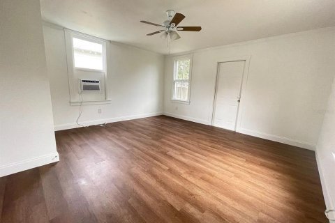 Propiedad comercial en venta en Bradenton, Florida, 10 dormitorios, 438.13 m2 № 1879271 - foto 22
