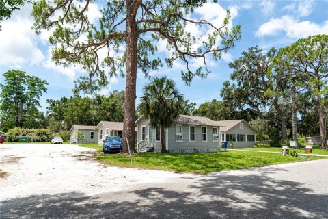 Propiedad comercial en venta en Bradenton, Florida, 10 dormitorios, 438.13 m2 № 1879271 - foto 10