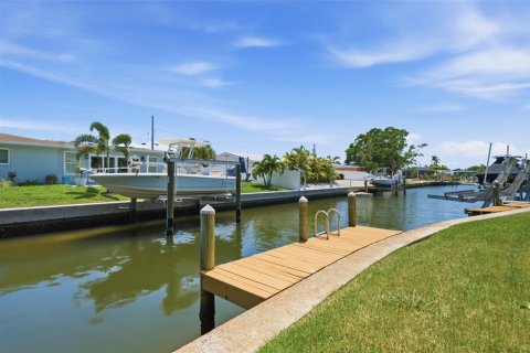 Touwnhouse à vendre à Bradenton, Floride: 2 chambres, 160.54 m2 № 2224918 - photo 10