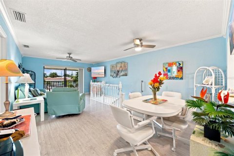 Touwnhouse à vendre à Bradenton, Floride: 2 chambres, 160.54 m2 № 2224918 - photo 14