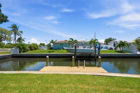 Touwnhouse à vendre à Bradenton, Floride: 2 chambres, 160.54 m2 № 2224918 - photo 11