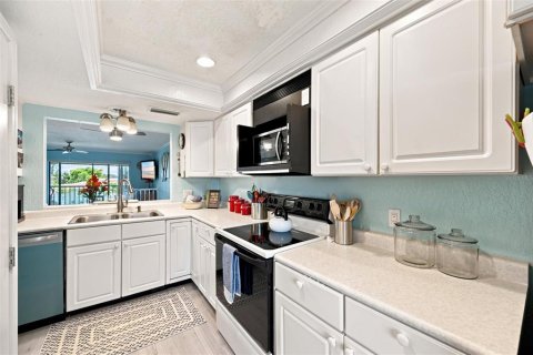 Touwnhouse à vendre à Bradenton, Floride: 2 chambres, 160.54 m2 № 2224918 - photo 19