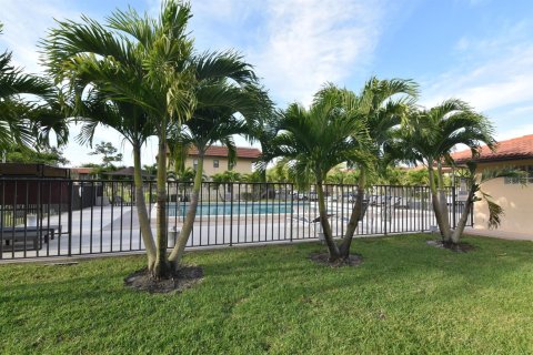 Copropriété à louer à Boca Raton, Floride: 2 chambres, 79.71 m2 № 2261851 - photo 16