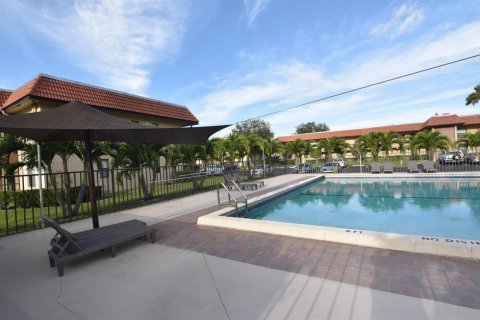 Copropriété à louer à Boca Raton, Floride: 2 chambres, 79.71 m2 № 2261851 - photo 15