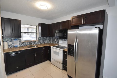 Copropriété à louer à Boca Raton, Floride: 2 chambres, 79.71 m2 № 2261851 - photo 3