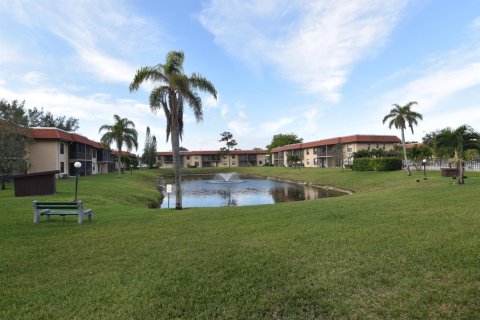 Copropriété à louer à Boca Raton, Floride: 2 chambres, 79.71 m2 № 2261851 - photo 12