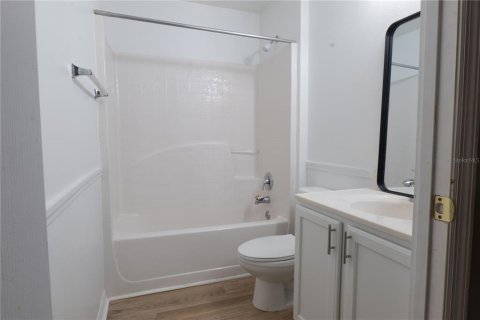 Villa ou maison à vendre à Kissimmee, Floride: 3 chambres, 139.17 m2 № 2352470 - photo 12