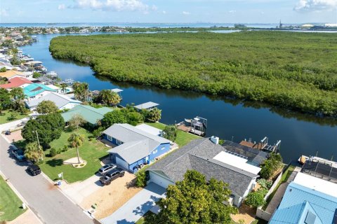 Casa en venta en Apollo Beach, Florida, 3 dormitorios, 196.3 m2 № 1810148 - foto 8