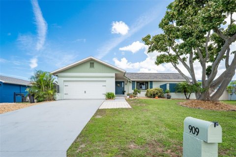 Casa en venta en Apollo Beach, Florida, 3 dormitorios, 196.3 m2 № 1810148 - foto 2