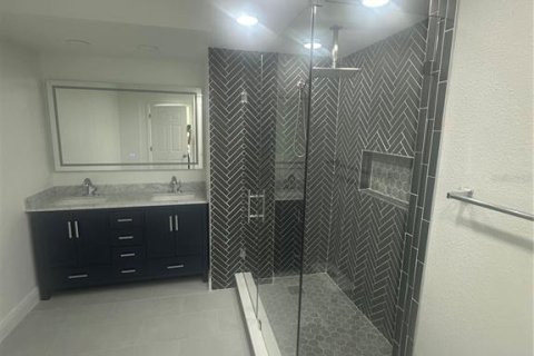 Condo in Orlando, Florida, 2 bedrooms  № 1916468 - photo 15