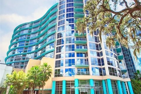 Condo in Orlando, Florida, 2 bedrooms  № 1916468 - photo 3