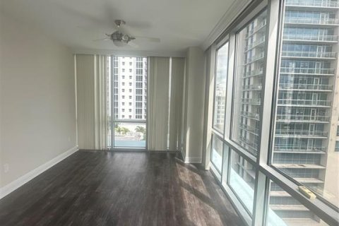 Condo in Orlando, Florida, 2 bedrooms  № 1916468 - photo 20