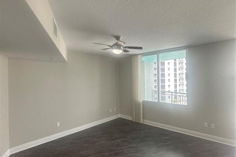Condo in Orlando, Florida, 2 bedrooms  № 1916468 - photo 21