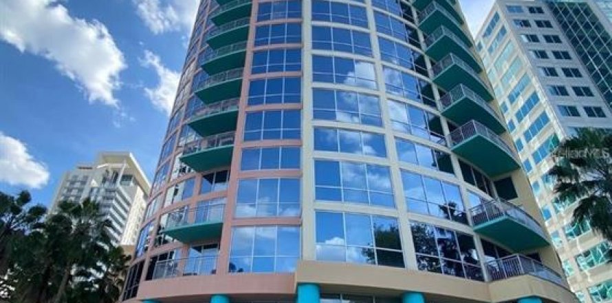 Condo in Orlando, Florida, 2 bedrooms № 1916468