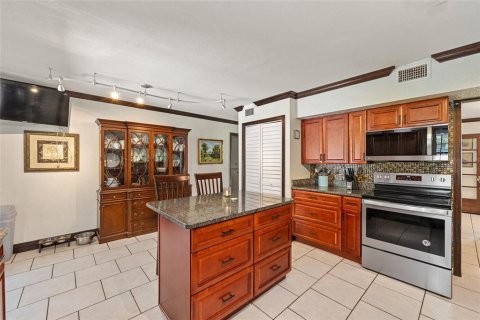 Casa en venta en Williston, Florida, 5 dormitorios, 201.6 m2 № 2196794 - foto 22