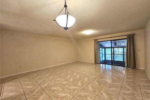 Townhouse in Winter Springs, Florida 3 bedrooms, 135.64 sq.m. № 1869778 - photo 5