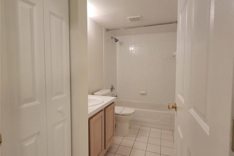 Townhouse in Winter Springs, Florida 3 bedrooms, 135.64 sq.m. № 1869778 - photo 17