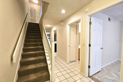 Townhouse in Winter Springs, Florida 3 bedrooms, 135.64 sq.m. № 1869778 - photo 3