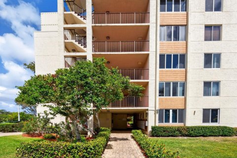Condominio en venta en Coral Springs, Florida, 2 dormitorios, 83.61 m2 № 2249442 - foto 3