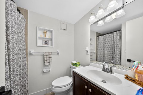 Condominio en venta en Coral Springs, Florida, 2 dormitorios, 83.61 m2 № 2249442 - foto 17
