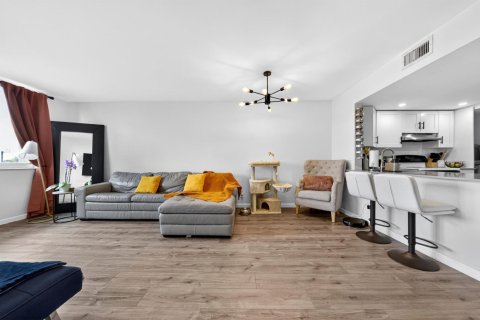 Condominio en venta en Coral Springs, Florida, 2 dormitorios, 83.61 m2 № 2249442 - foto 9
