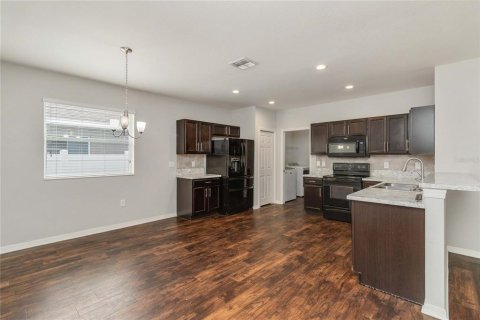 Villa ou maison à louer à Haines City, Floride: 3 chambres, 143.26 m2 № 1843736 - photo 7