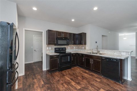 Villa ou maison à louer à Haines City, Floride: 3 chambres, 143.26 m2 № 1843736 - photo 11