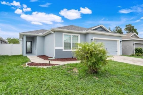 Villa ou maison à louer à Haines City, Floride: 3 chambres, 143.26 m2 № 1843736 - photo 5