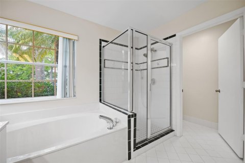 Купить виллу или дом в Уэстон, Флорида 3 спальни, 172.98м2, № 2060545 - фото 12