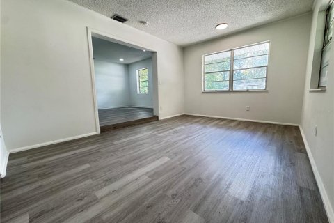 Villa ou maison à vendre à Orlando, Floride: 4 chambres, 133.5 m2 № 2403000 - photo 14