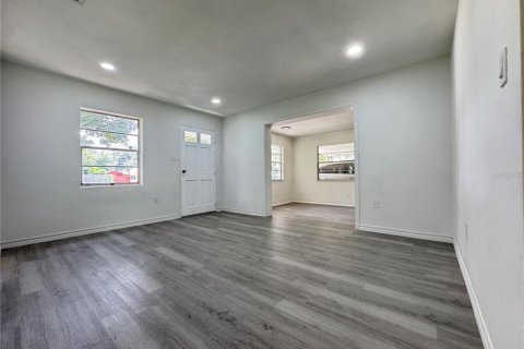 Villa ou maison à vendre à Orlando, Floride: 4 chambres, 133.5 m2 № 2403000 - photo 10