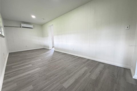 Villa ou maison à vendre à Orlando, Floride: 4 chambres, 133.5 m2 № 2403000 - photo 26