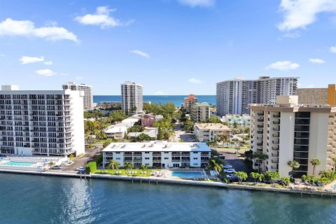 Copropriété à vendre à Pompano Beach, Floride: 1 chambre, 65.03 m2 № 2084571 - photo 2