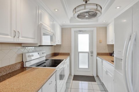Copropriété à vendre à Pompano Beach, Floride: 1 chambre, 65.03 m2 № 2084571 - photo 9