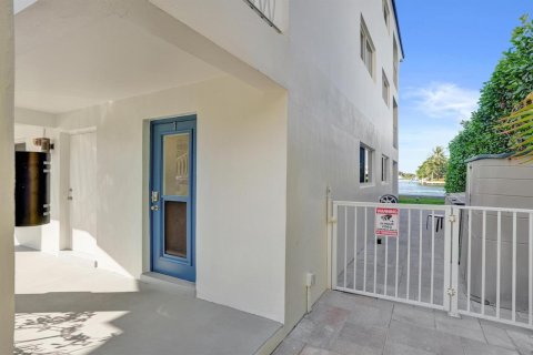 Copropriété à vendre à Pompano Beach, Floride: 1 chambre, 65.03 m2 № 2084571 - photo 28