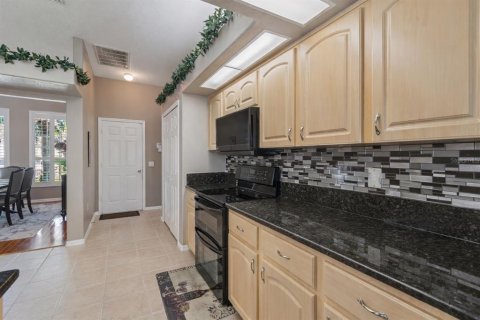 House in Trinity, Florida 4 bedrooms, 218.6 sq.m. № 2092108 - photo 24