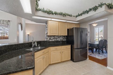 House in Trinity, Florida 4 bedrooms, 218.6 sq.m. № 2092108 - photo 25