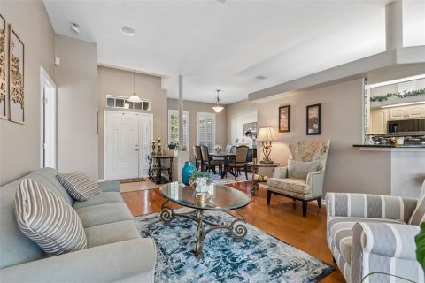 House in Trinity, Florida 4 bedrooms, 218.6 sq.m. № 2092108 - photo 9