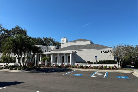 Propiedad comercial en alquiler en Tampa, Florida, 4136.19 m2 № 1106815 - foto 7