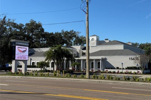Propiedad comercial en alquiler en Tampa, Florida, 4136.19 m2 № 1106815 - foto 1