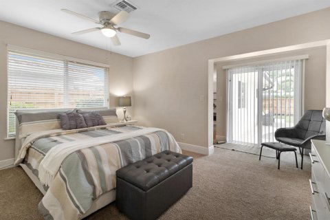 House in Fort Lauderdale, Florida 3 bedrooms, 237.83 sq.m. № 2171539 - photo 10