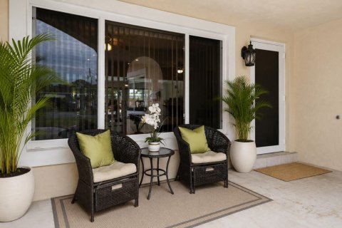 House in Fort Lauderdale, Florida 3 bedrooms, 237.83 sq.m. № 2171539 - photo 3