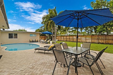 House in Fort Lauderdale, Florida 3 bedrooms, 237.83 sq.m. № 2171539 - photo 29