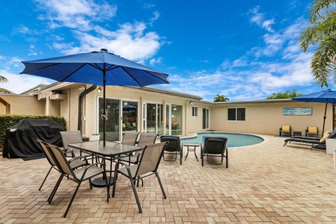 House in Fort Lauderdale, Florida 3 bedrooms, 237.83 sq.m. № 2171539 - photo 30