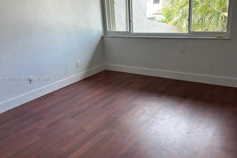 Townhouse in Miami, Florida 3 bedrooms, 126.81 sq.m. № 2027116 - photo 21