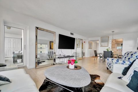 Copropriété à louer à Clearwater, Floride: 2 chambres, 101.64 m2 № 2296587 - photo 24