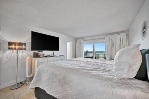 Copropriété à louer à Clearwater, Floride: 2 chambres, 101.64 m2 № 2296587 - photo 12