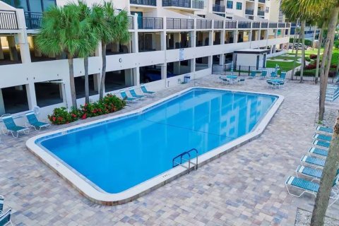 Copropriété à louer à Clearwater, Floride: 2 chambres, 101.64 m2 № 2296587 - photo 5